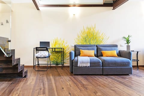 Popular Airbnb listing: Elegant, Central Loft 5 Steps from the Duomo in Orvieto