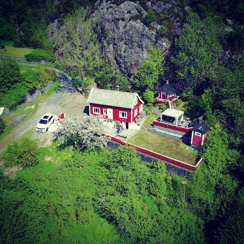 Cabin by the sea/boat possibility