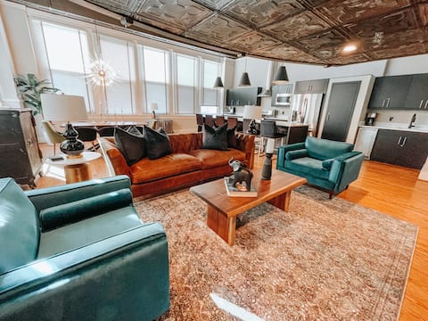 Tailor Loft Penthouse | Downtown w/ Rooftop Deck