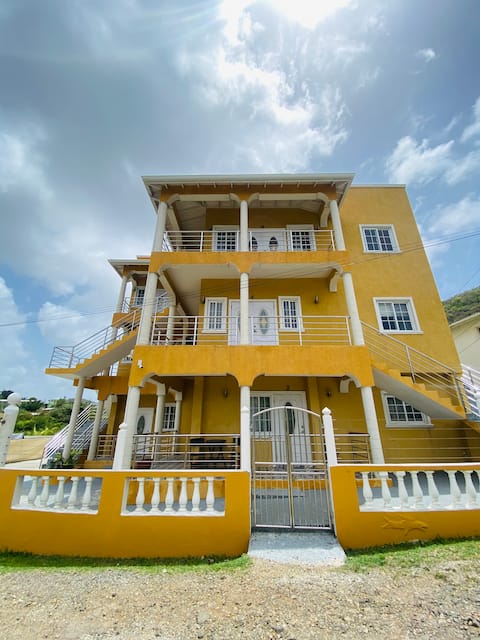 Entire Bay Cove Villa in the heart of Rodney Bay