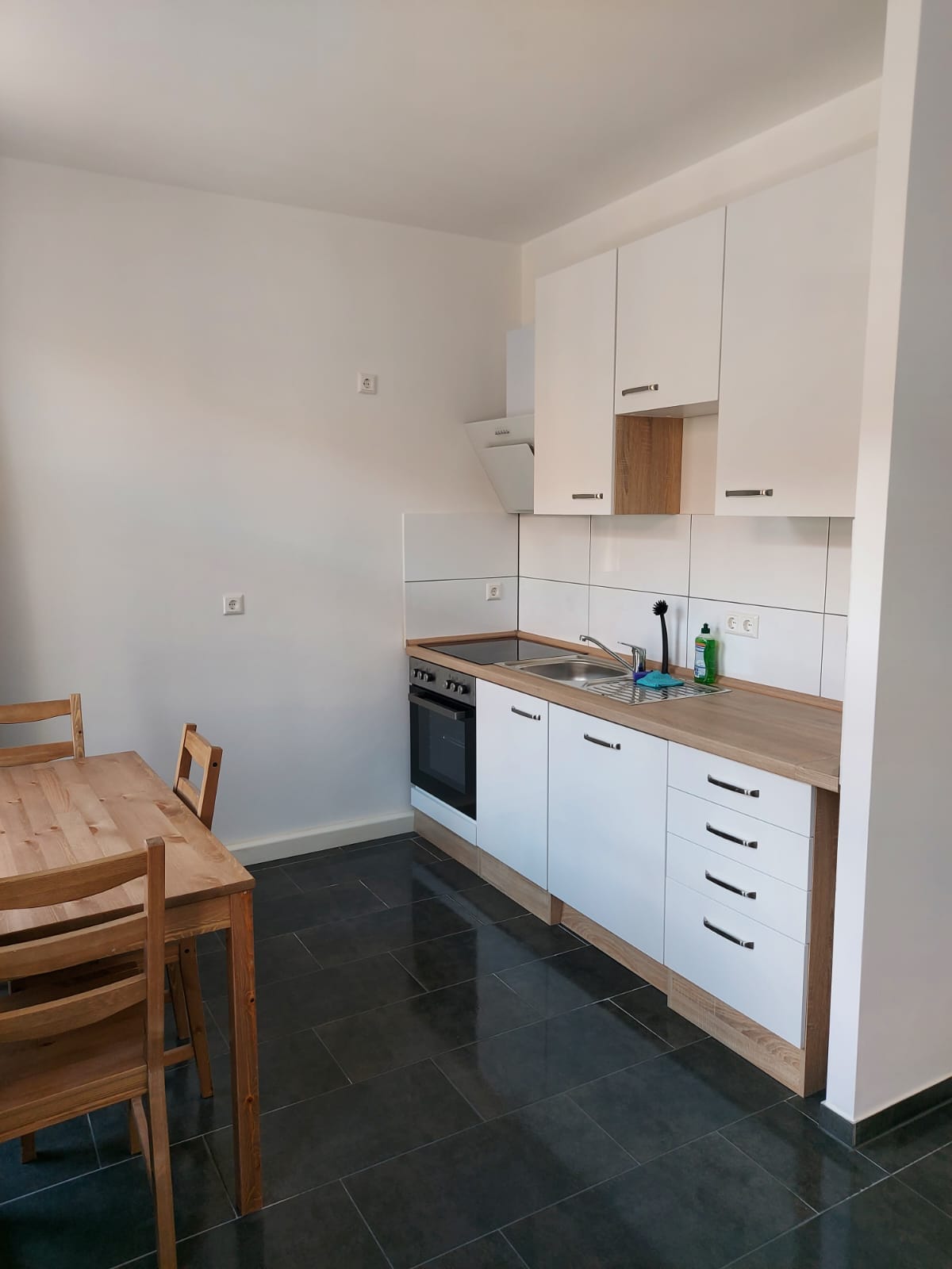 Top performing Airbnb: L Lindenau - Spacious studio with large kitchen in Altlindenau