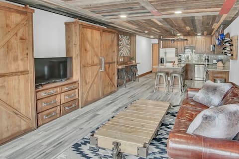 Top Airbnb: Stylish studio in the heart of Winter Park in Winter Park