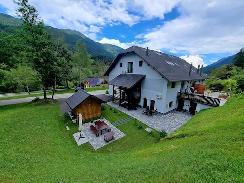 Top performing Airbnb: Reset Apartments - AP Maja in Podkoren