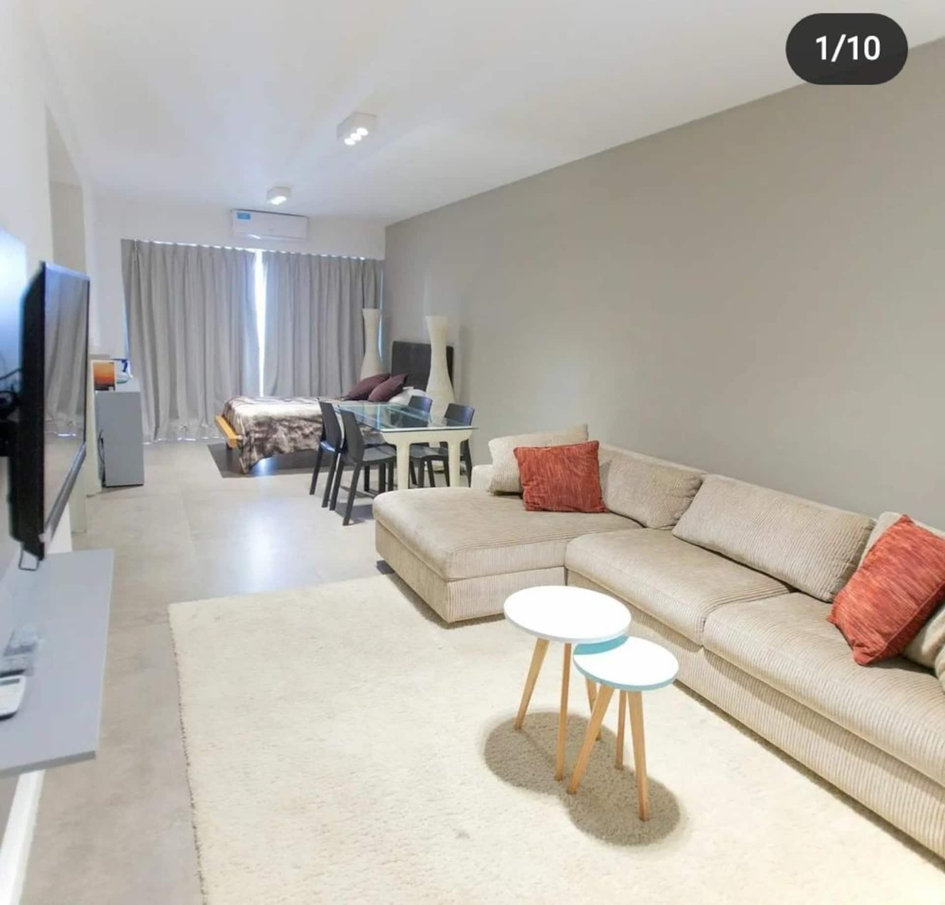 Departamento de 1 dormitorio con balcón y pileta en Recoleta