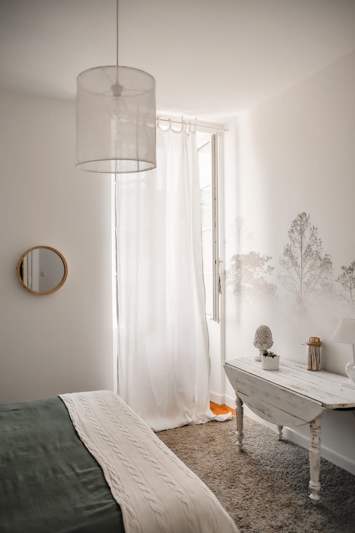 Chambre blanche
1 lit 160