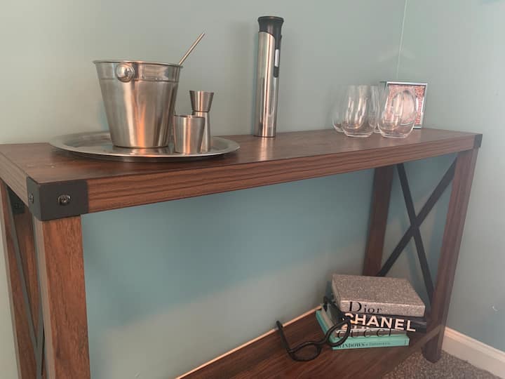 Royalty Homes: Designer Apt, Clean & Comfortable - Baltimore, MD