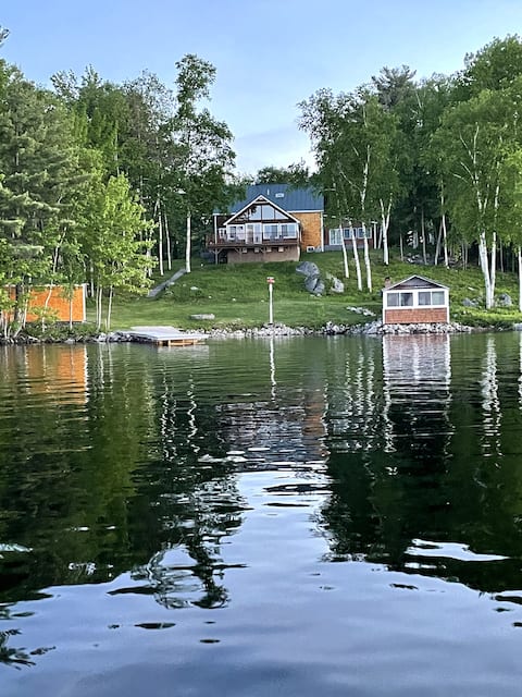 Stunning lakefront home near Baxter State Park