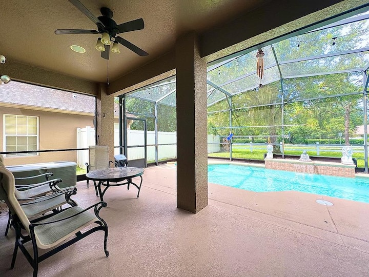 🌟🌟🌟🌟🌟Spacious home with pool, close to attractions Houses for Rent in