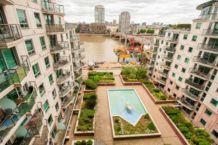 Amazing Thames River View Apartment gallery image 2