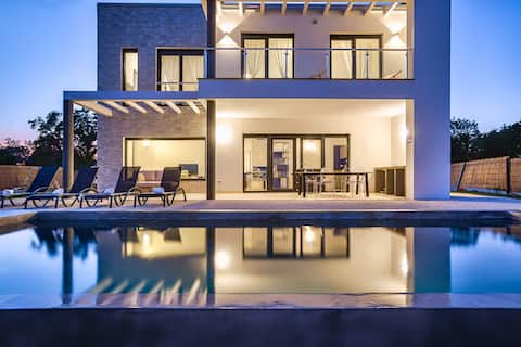 Villa Kalu 1 - Luxury Villa with private pool