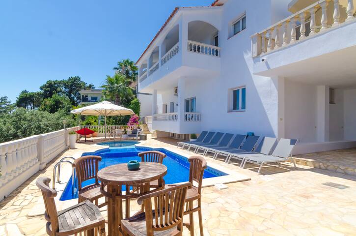 Volledig vernieuwde familievilla(10p.), zeezicht! gallery image 5