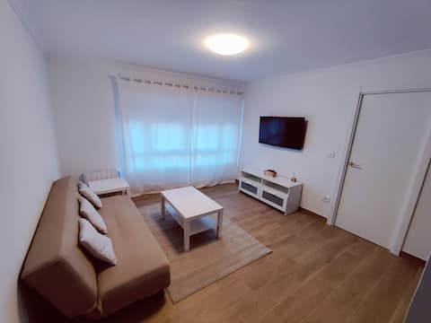 Top Airbnb: Family Apartment Near Beach and Naval School in Marín