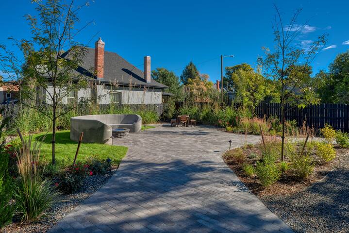 Modern Sanctuary: 6br/6ba urban historic property gallery image 5