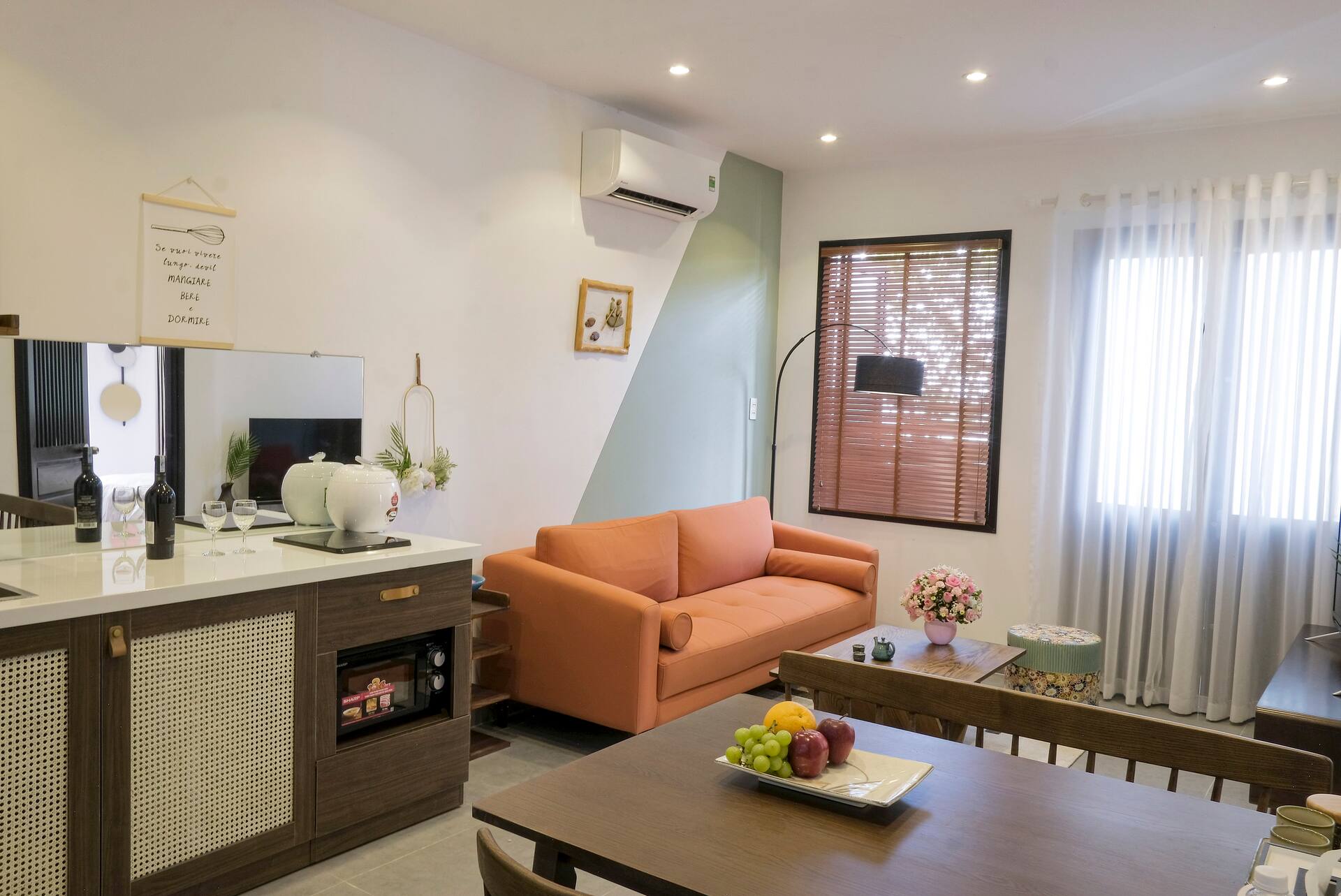 LOVELY 2BR Apt w/ ROOFTOP POOL CLOSE TO HOIAN TOWN