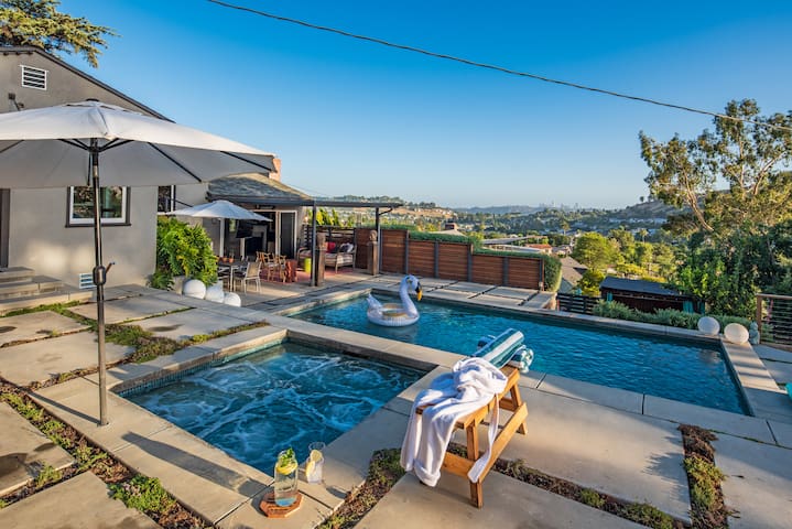 “Angels Landing” Chic L.A Getaway w/ pool & spa