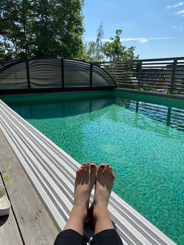 4-Bedroom Villa with Pool, garden & lots of space gallery image 3