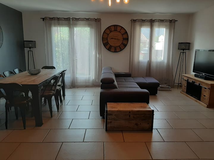 Maison Dans Le Luberon  Climatisée Avec Piscine - L'Isle-sur-la-Sorgue