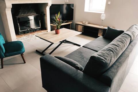 Top performing Airbnb: Cozy house with fireplace. in Sarthe