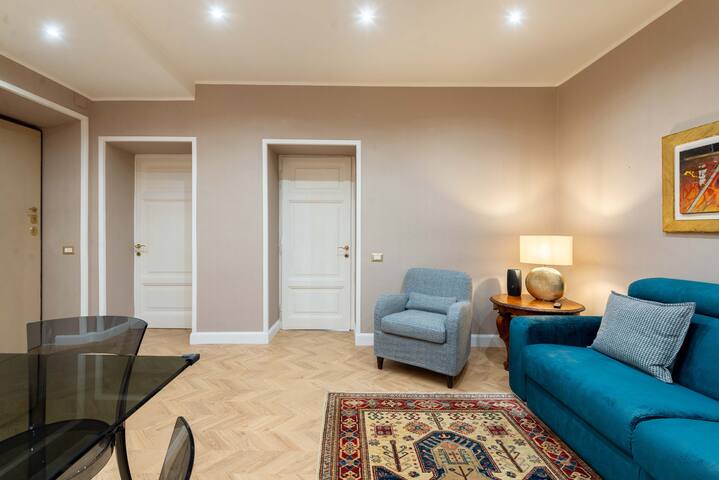 Colosseum 10steps away, Marco Aurelio Luxury House gallery image 2