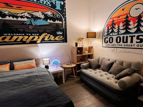 Top performing Airbnb: A vintage and cozy Apt in Brunswick nearby CBD in Brunswick