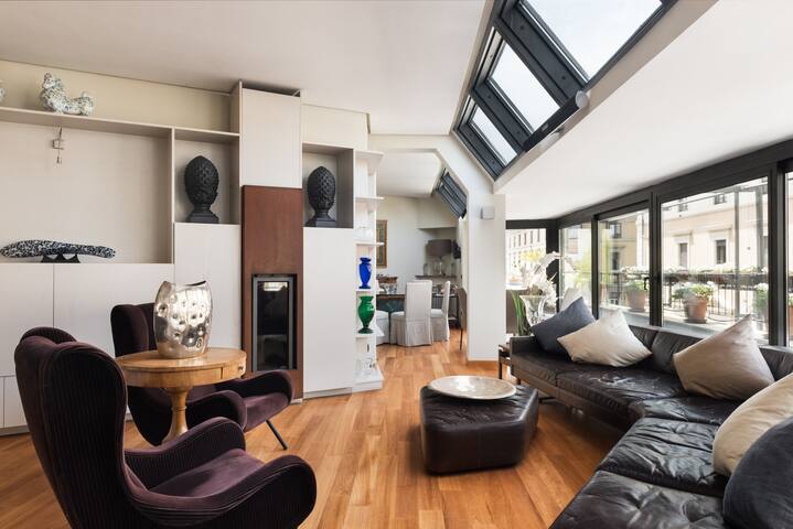 Idyllia | Attico con terrazzi in Navona Area gallery image 2