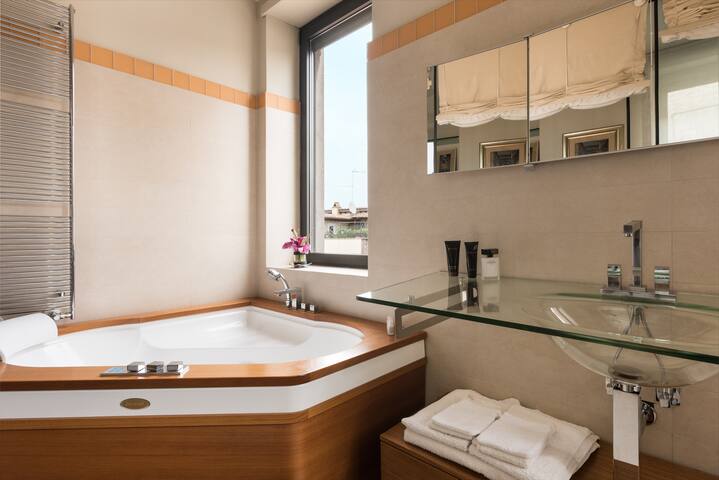 Idyllia | Attico con terrazzi in Navona Area gallery image 4