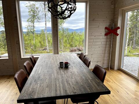 Spacious home with beautiful views in Ottsjö