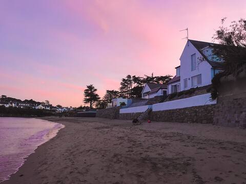 Stunning beach-front family home in Abersoch