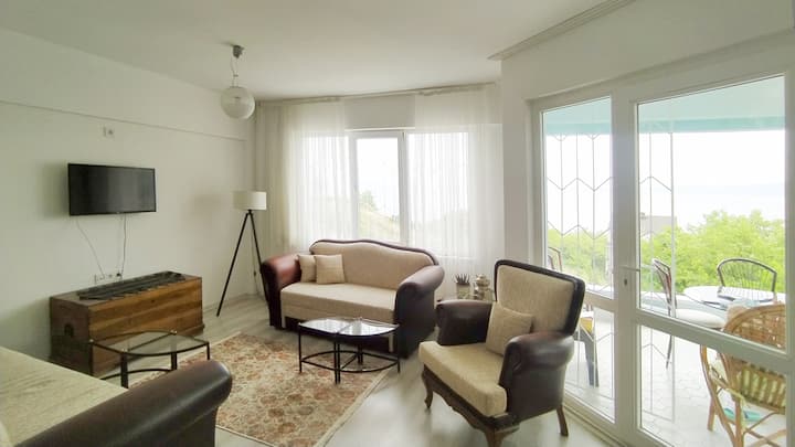 Mükemmel Manzaralı Daire, Alt Kat - Bandırma