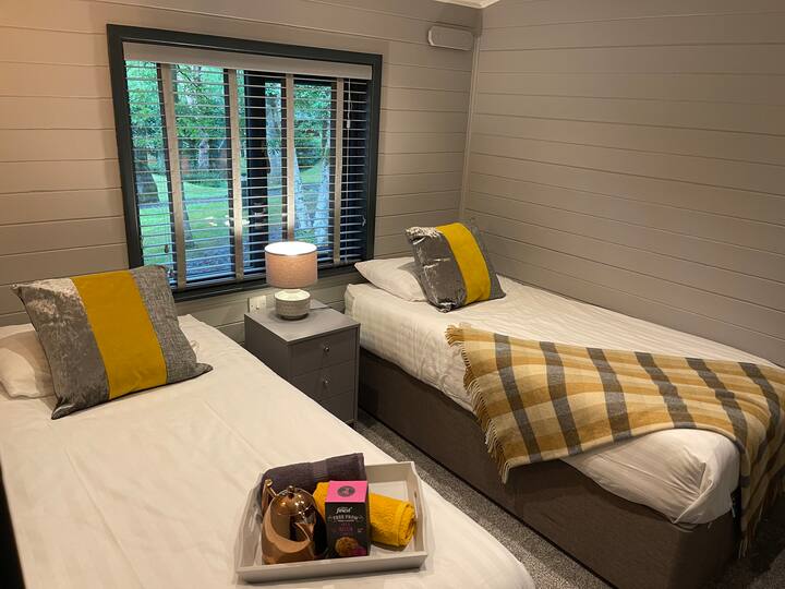 L14 The Penrhyn Lodge Vacation homes for Rent in Bethesda, Wales