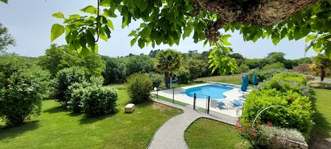 La Grange, large gîte 10 minutes from Sarlat