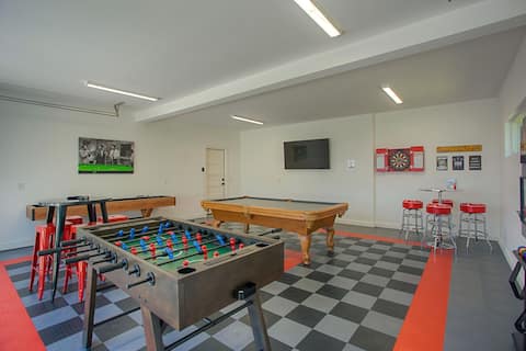 The Rooftop - Modern Luxury at the Lake!