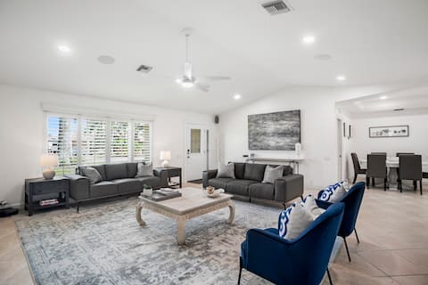 Bonita Retreat: Heated Pool - Minutes to Beach
