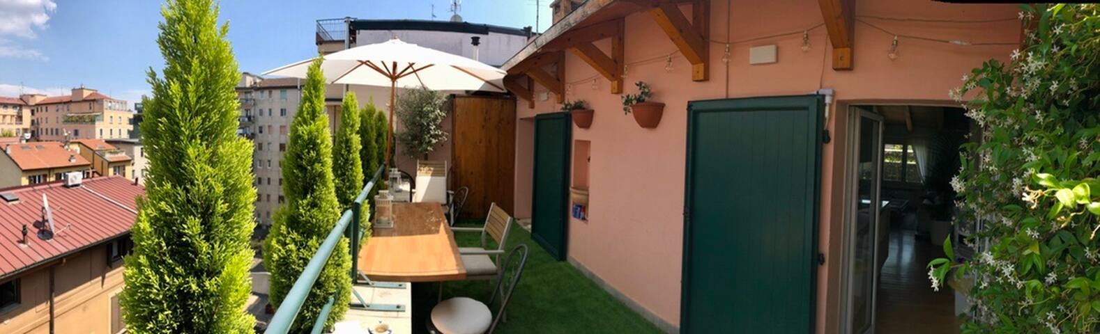 Penthouse with terrace Milano gallery image 4