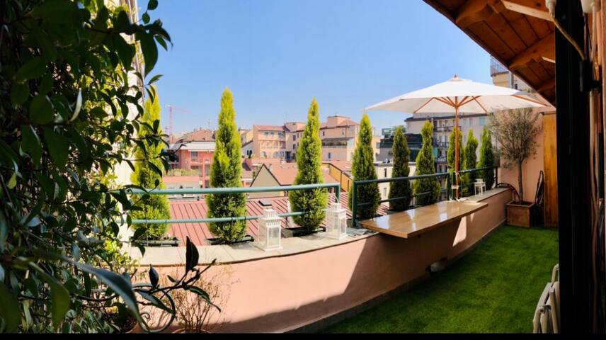 Penthouse with terrace Milano gallery image 3