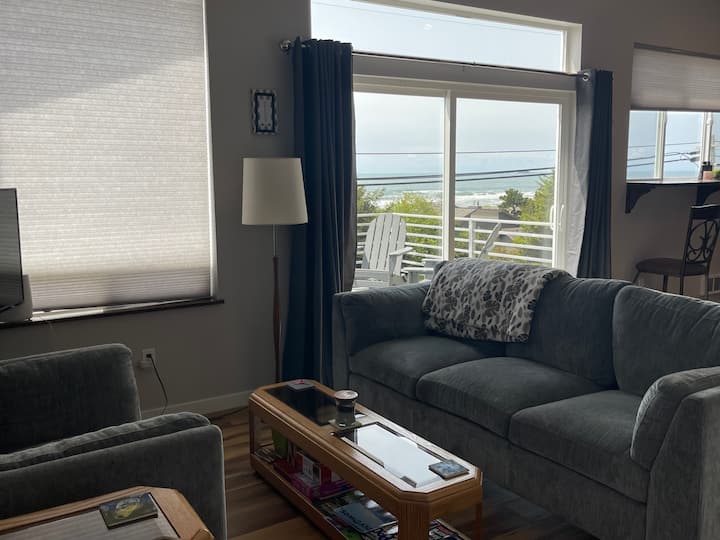 Chappy's Place -  Pet Free Cabin With Ocean Views - Gold Beach, OR