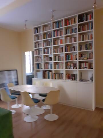 Cosy new quiet flat with patio in central area gallery image 2