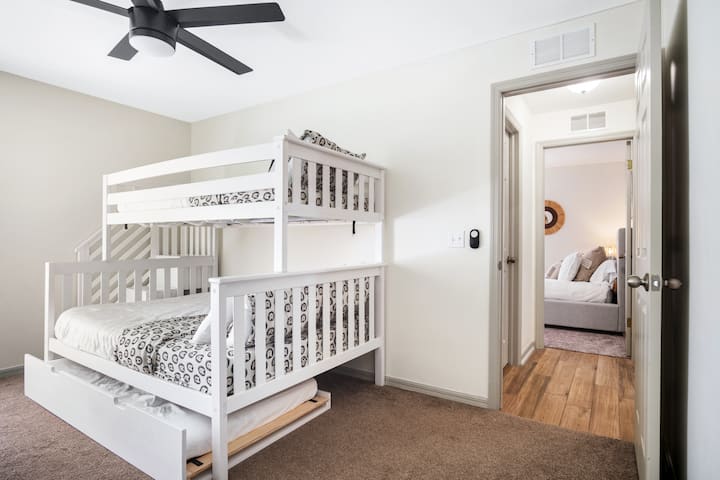 Spoločná kúpeľňa medzi Bdr3 a Bdr4. 