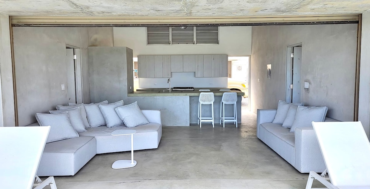 Popular Airbnb listing: Eco-Luxury Vacation House near Zoni in Culebra