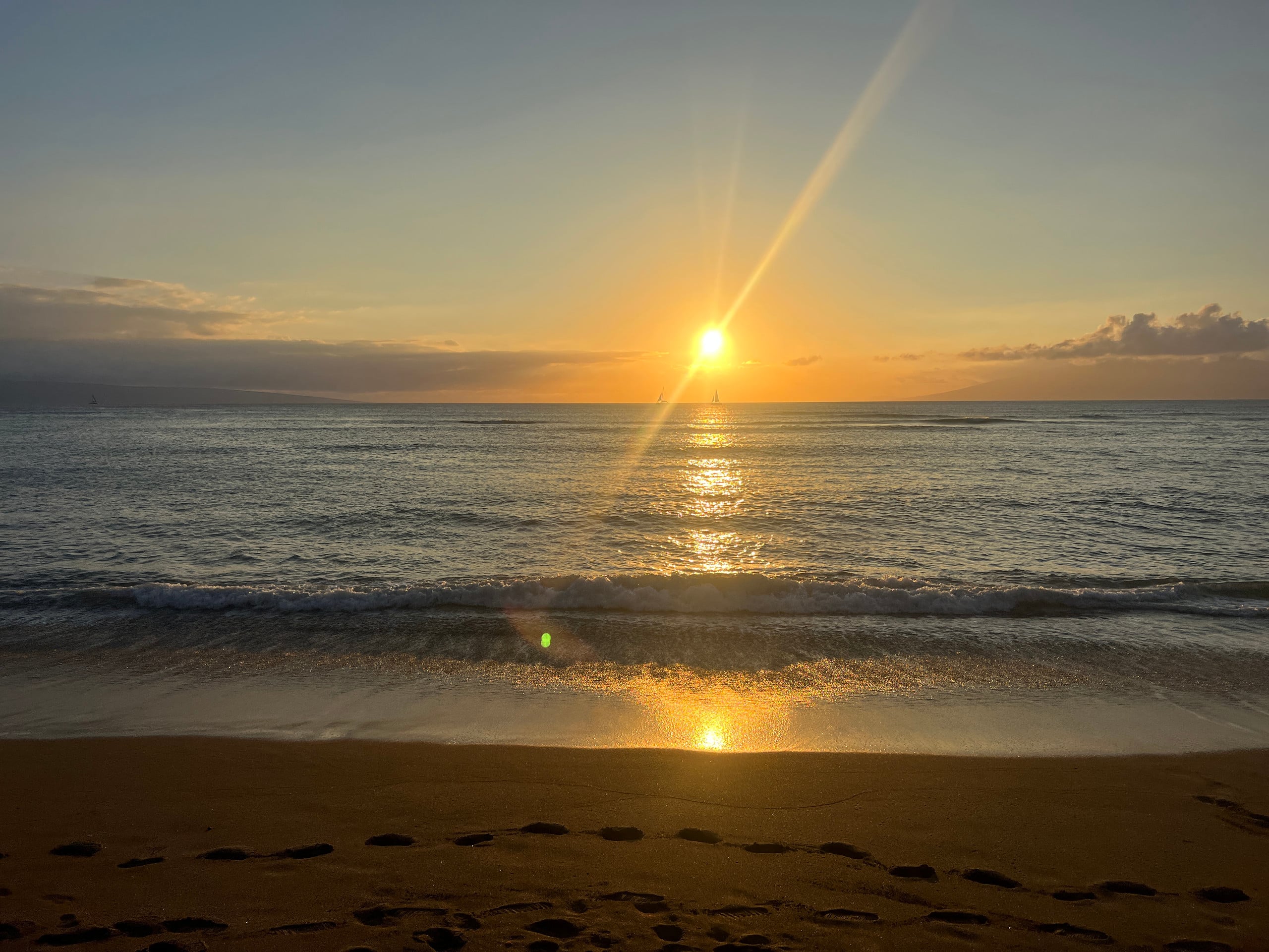 Condo in Lahaina · ★4.93 · 1 bedroom · 2 beds · 1 bath - Image 8