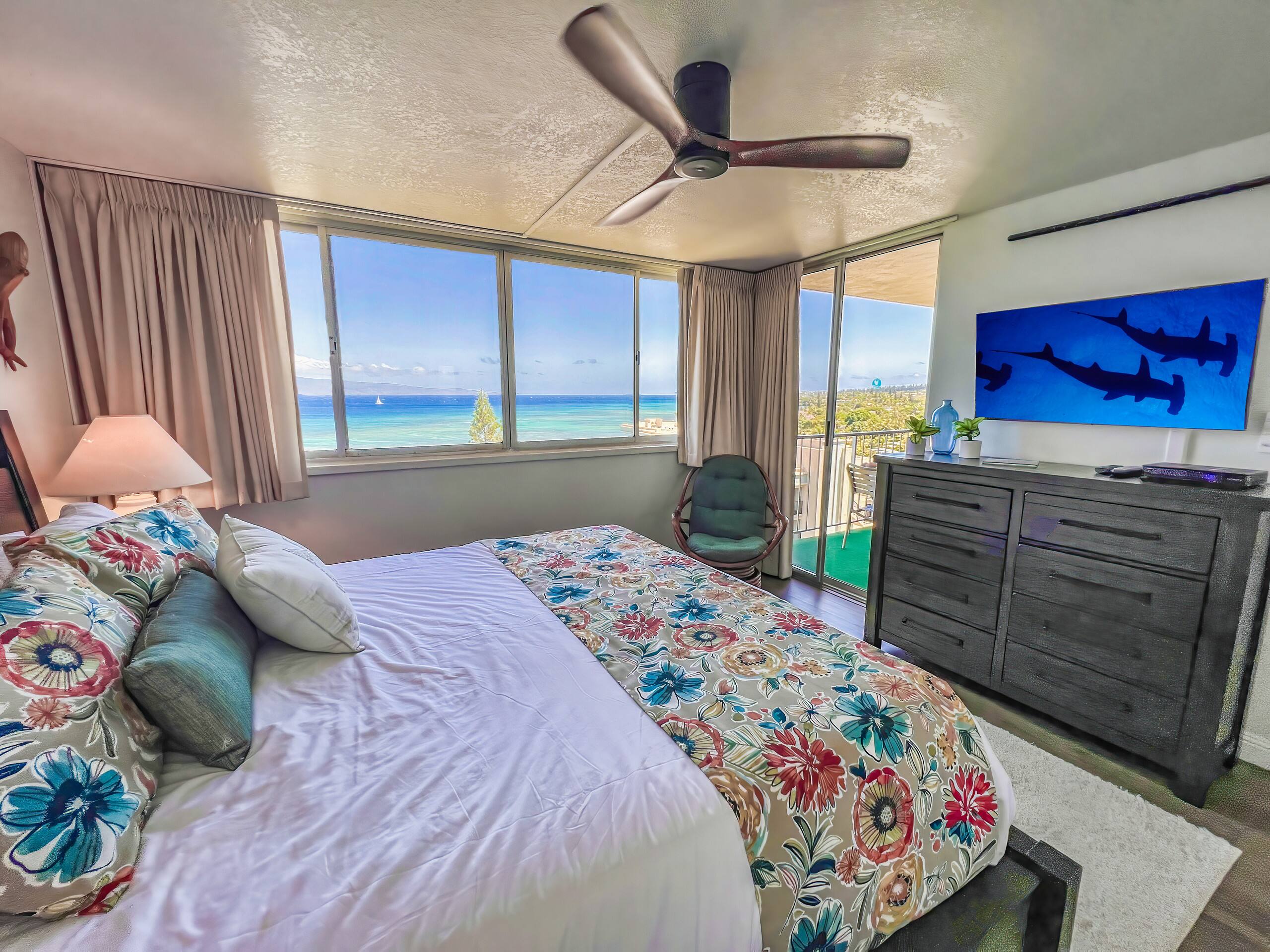Condo in Lahaina · ★4.93 · 1 bedroom · 2 beds · 1 bath - Image 4