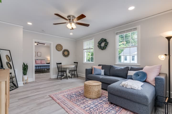 Trendy 1 Bed/1 Bath In Quiet Upscale Neighborhood - Columbia, SC