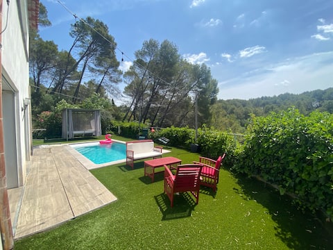 Modern Provencal Villa Pool, Home Cinema, Spa
