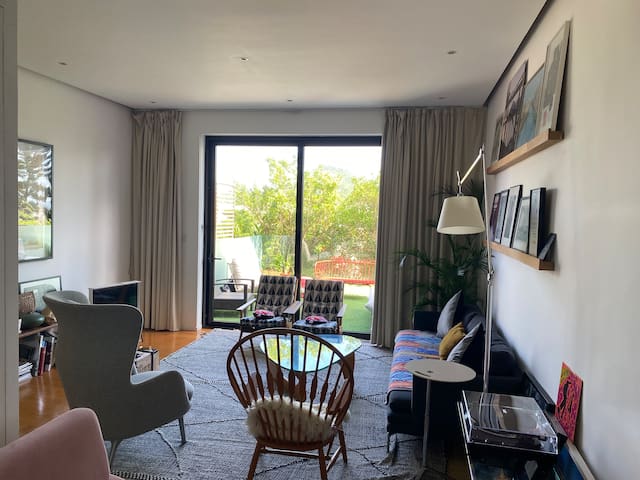 House in Stanley w/ seaview, garden, rooftop, pool gallery image 4