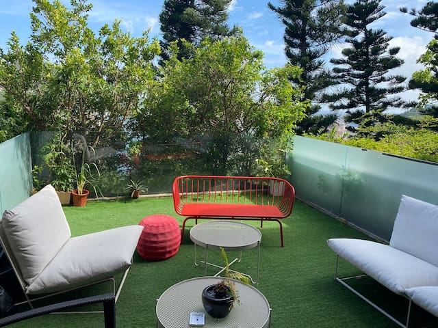 House in Stanley w/ seaview, garden, rooftop, pool gallery image 2