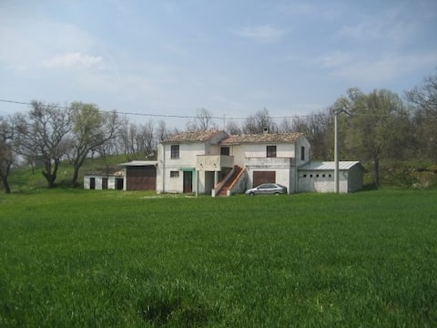 Rural house in a splendid naturalistic context