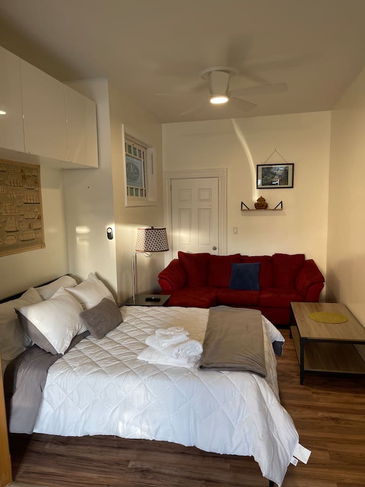 Lovely 1Bedroom Rental Unit Close to Everything Apartments for Rent in Queens, New York