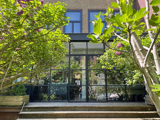 Beautiful 5 bed house in the heart of The Hague