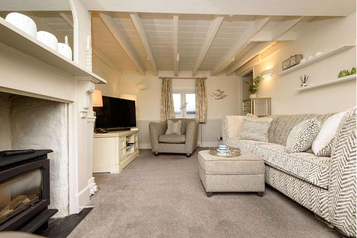 Successful Airbnb property: Beautiful 3 bedroom cottage in the heart of Looe in Looe