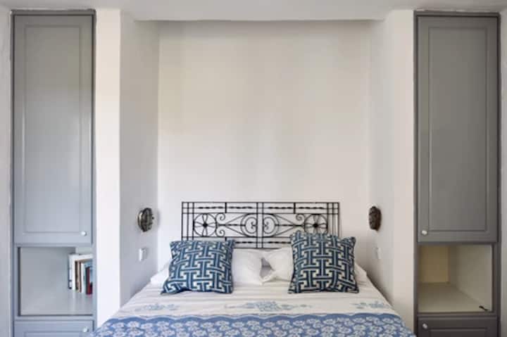 Ვილა კალიფსო, ეგინა, საძინებელი 1